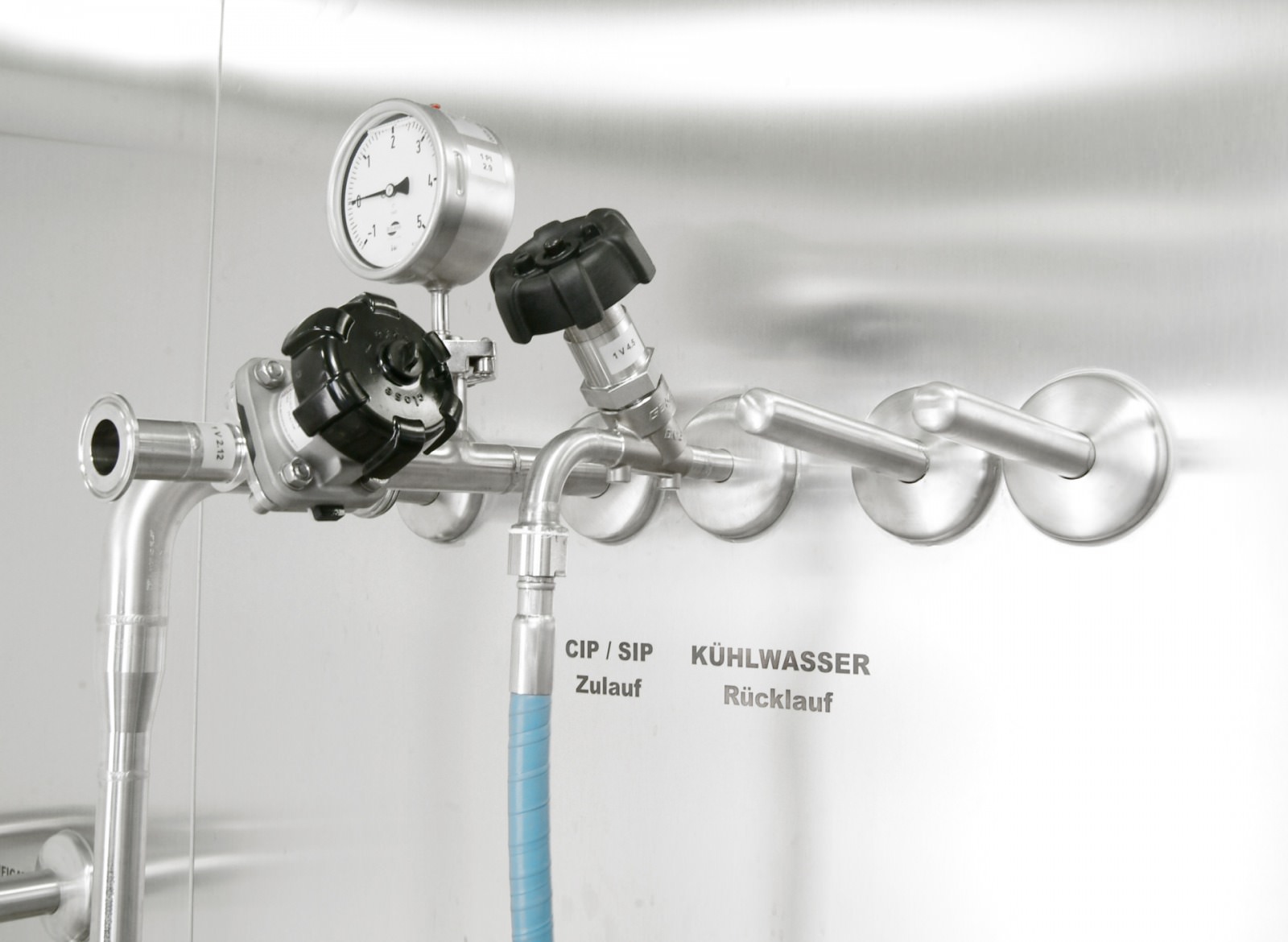 Ruland Hygienic_Design_Behaelter_Wanddurchfuehrung Foto Wanddurchführung im Hygienic Design