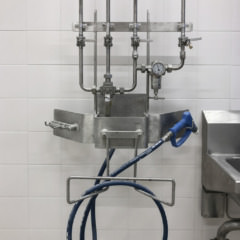 Photo Hygienic Design Washing Station with hygienic wall connections