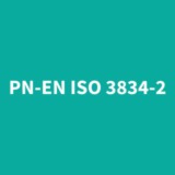Ikona, napis „PN-EN ISO 3834-2” białą czcionką na zielonym tle